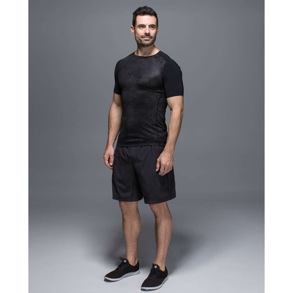 Lululemon Repetition Short Sleeve Shirt Sz Medium Savasana Camo Black READ - Picture 5 of 15